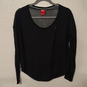 Black Nike long sleeve mesh layering top in size small great for running & yoga
